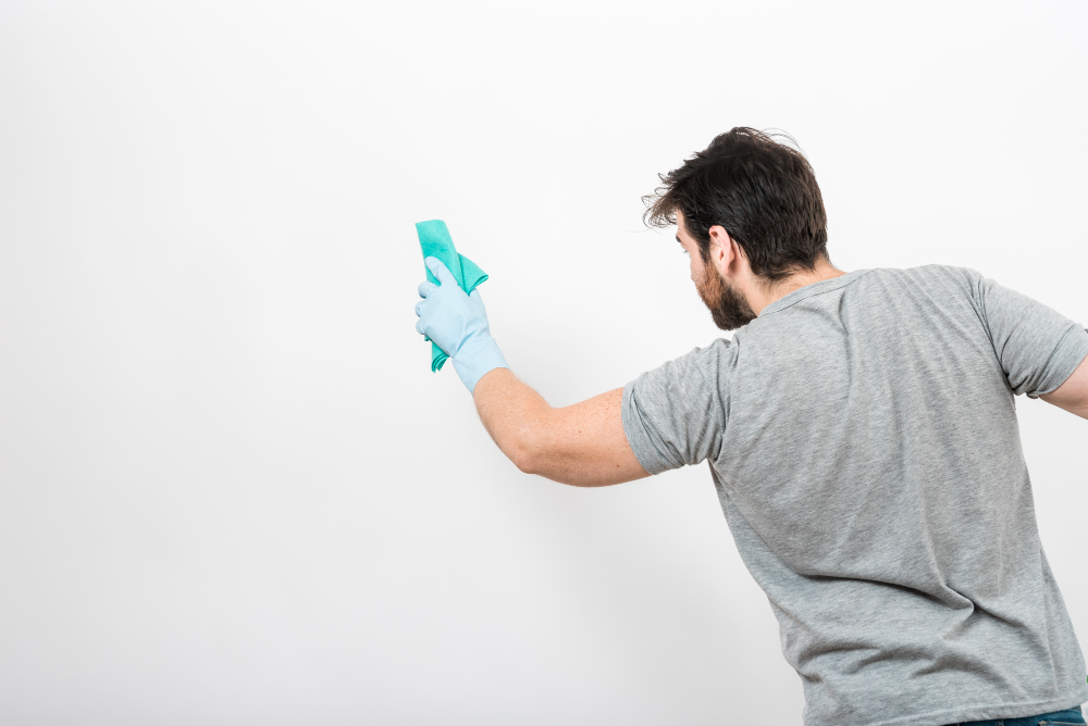 How to Clean Your Walls After an Interior Paint Job